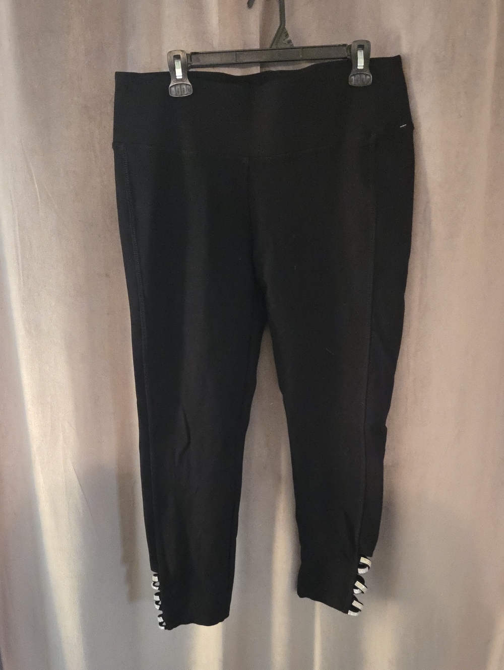Size Large High-Rise Black Capri Leggings with Ankle Stripe Detail